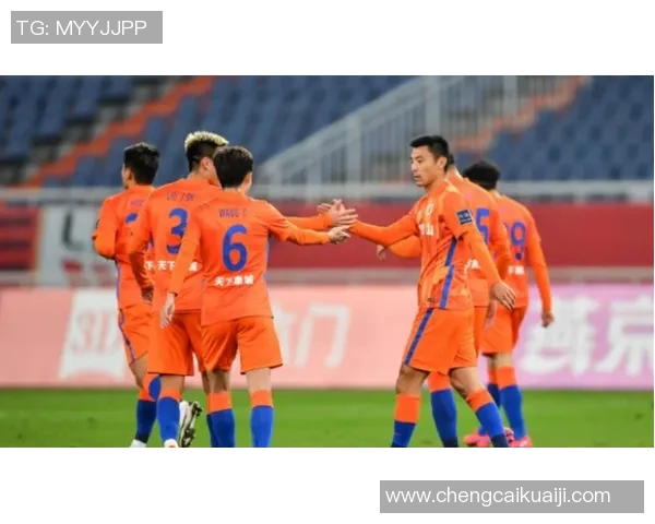 国安与鲁能比赛中发生了什么引发球迷热议和媒体关注